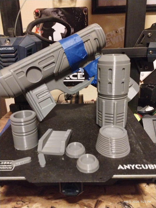 1/1 Scale KOTOR Verpine Blaster DIY Kit - Cosplay Accessory - 3D Printed Prop